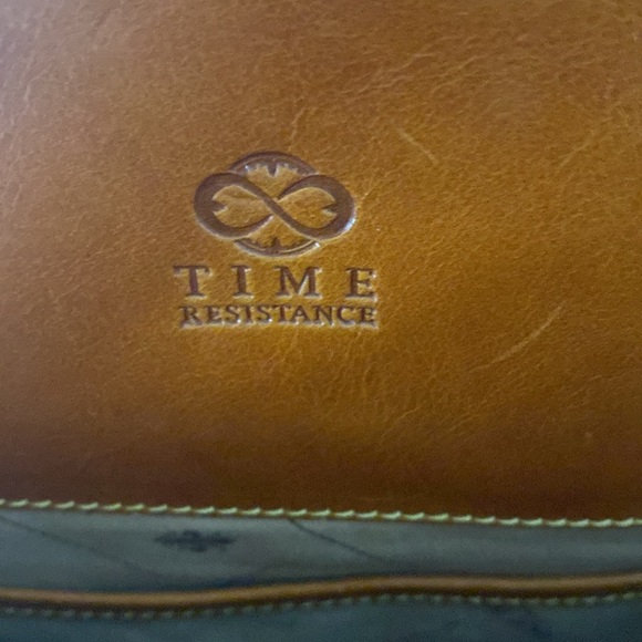 TimeResistance  Women’s Convertible Leather Backpack Shoulder Bag.Made in Italy main image 12